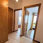 Apartmán 3-bedroom In Town Square *