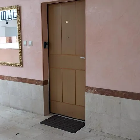Apartment 3-bedroom In Town Square Breslau