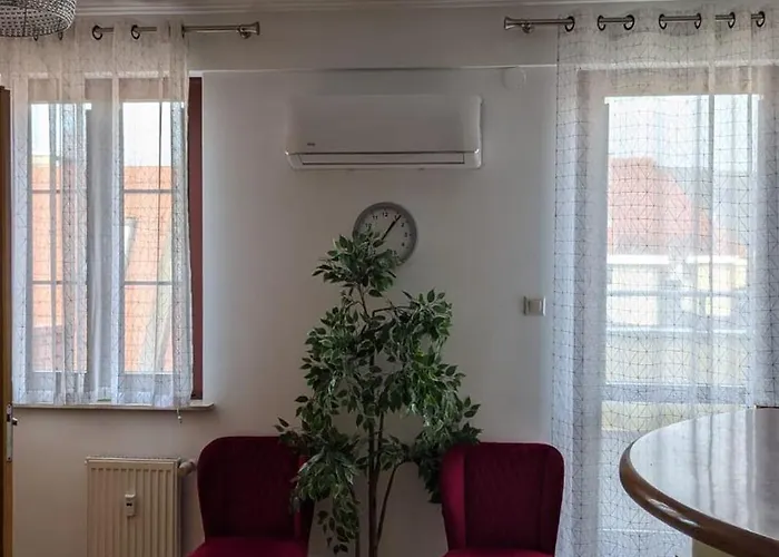 3-bedroom In Town Square Breslau