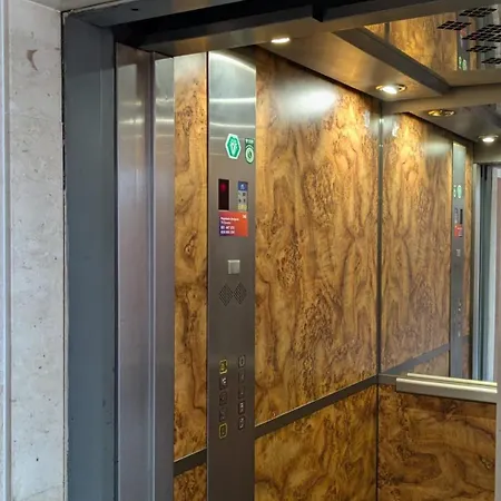 Διαμέρισμα 3-bedroom In Town Square *